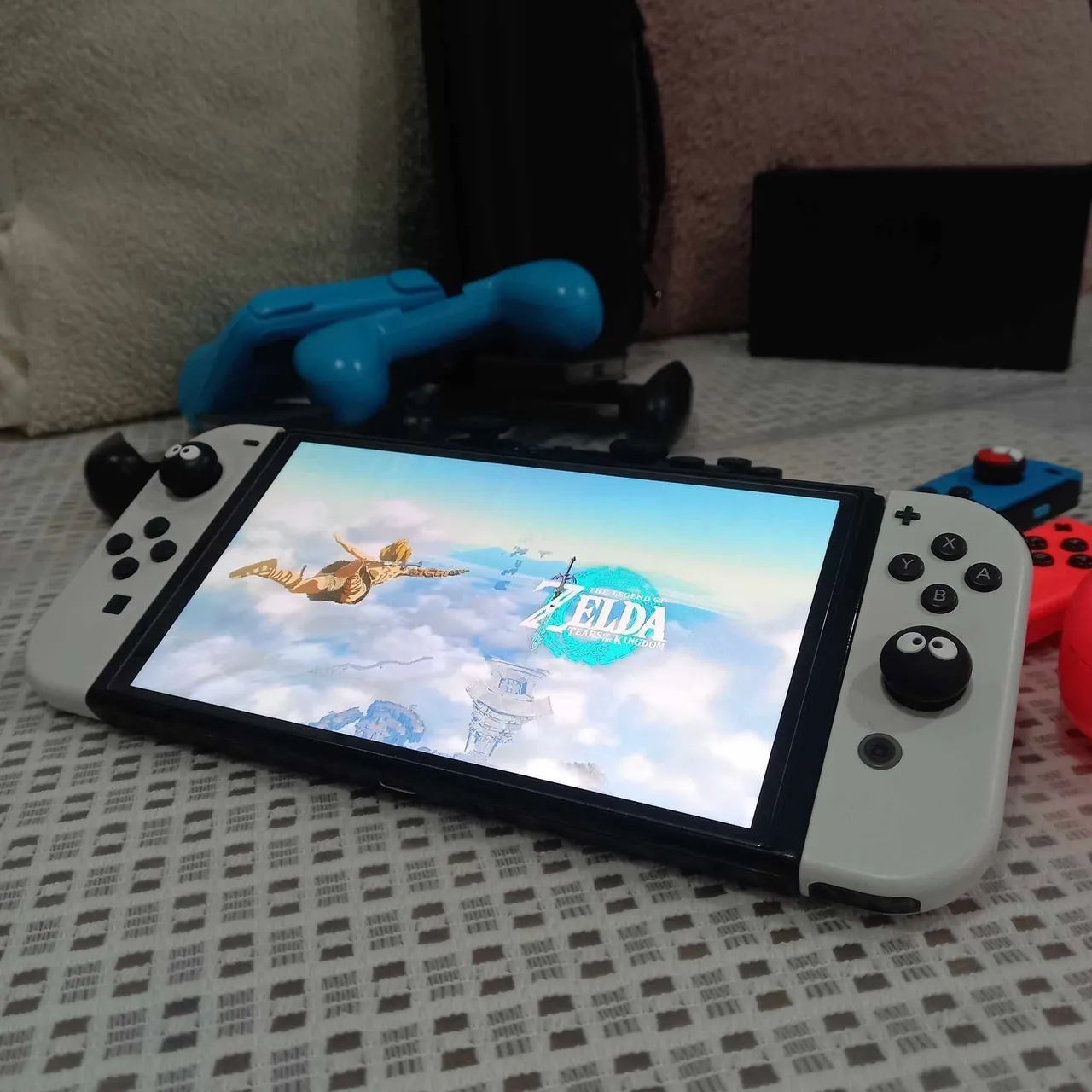 Nintendo Switch OLED 64gb + 128gb card - Foto 3