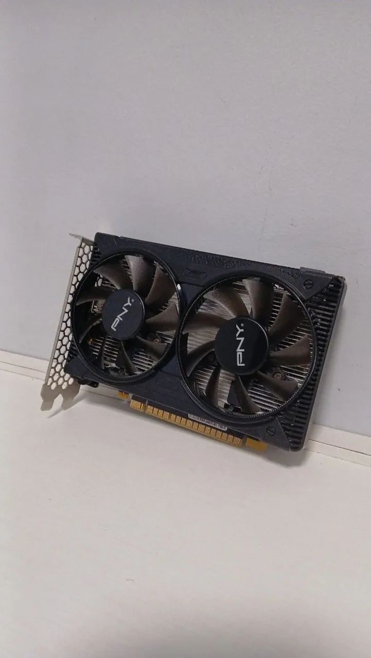 PNY GeForce GTX 1650 4GB GDDR5 Dual Fan - Funcionando | Excelente Estado