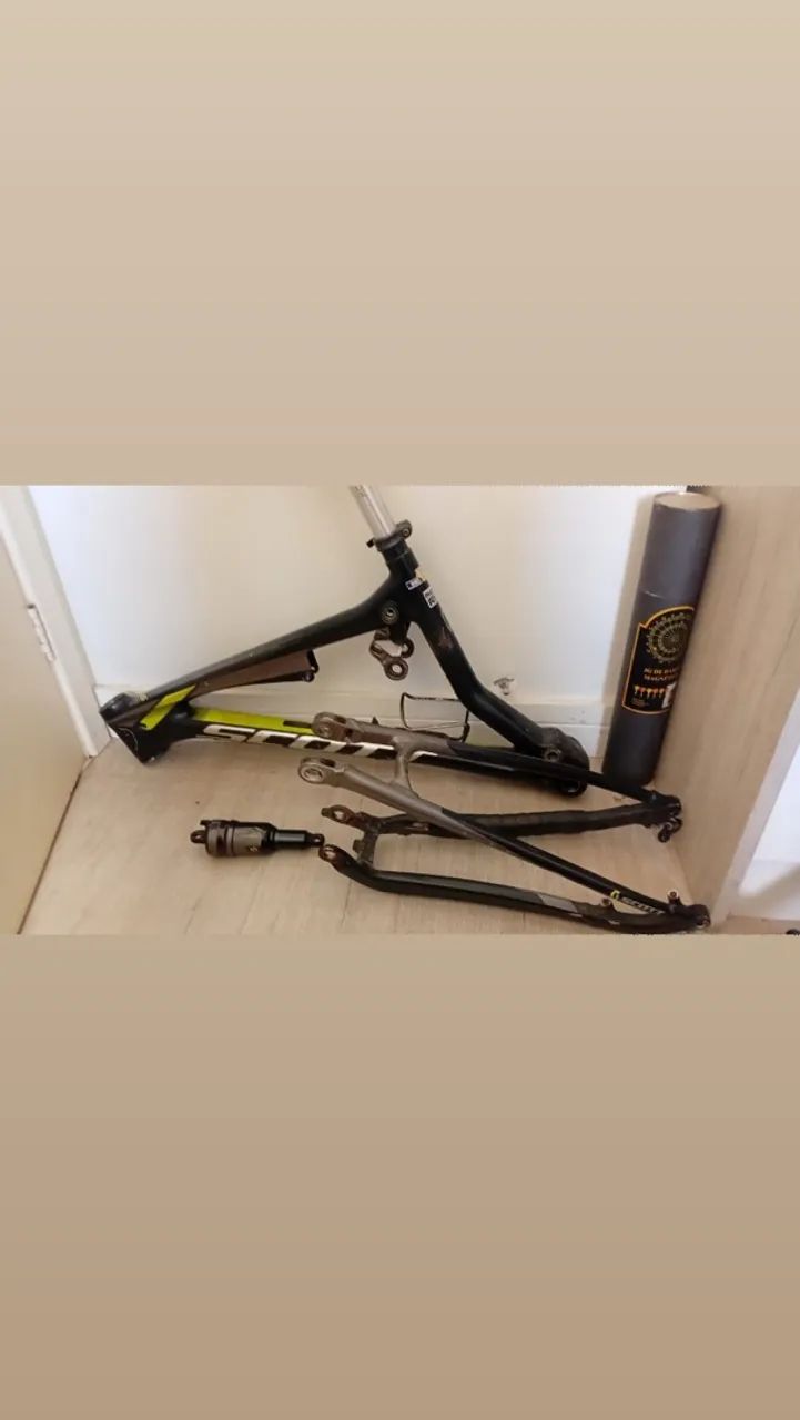 Quadro scott spark 920 com rodas e guidão em carbono  - Foto 3