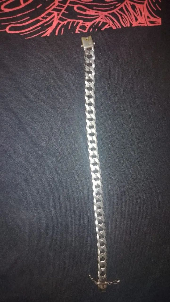 Pulseira de prata 10 mm seminova 