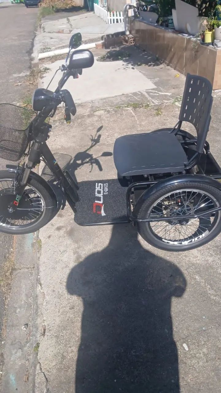 Triciclo Elétrico 