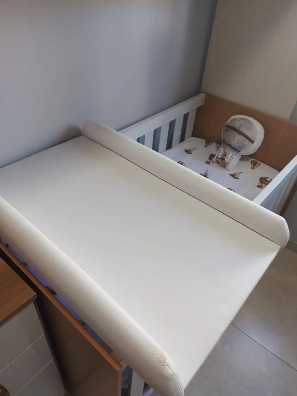 Berço Casa tema com trocador e colchão. - Foto 3