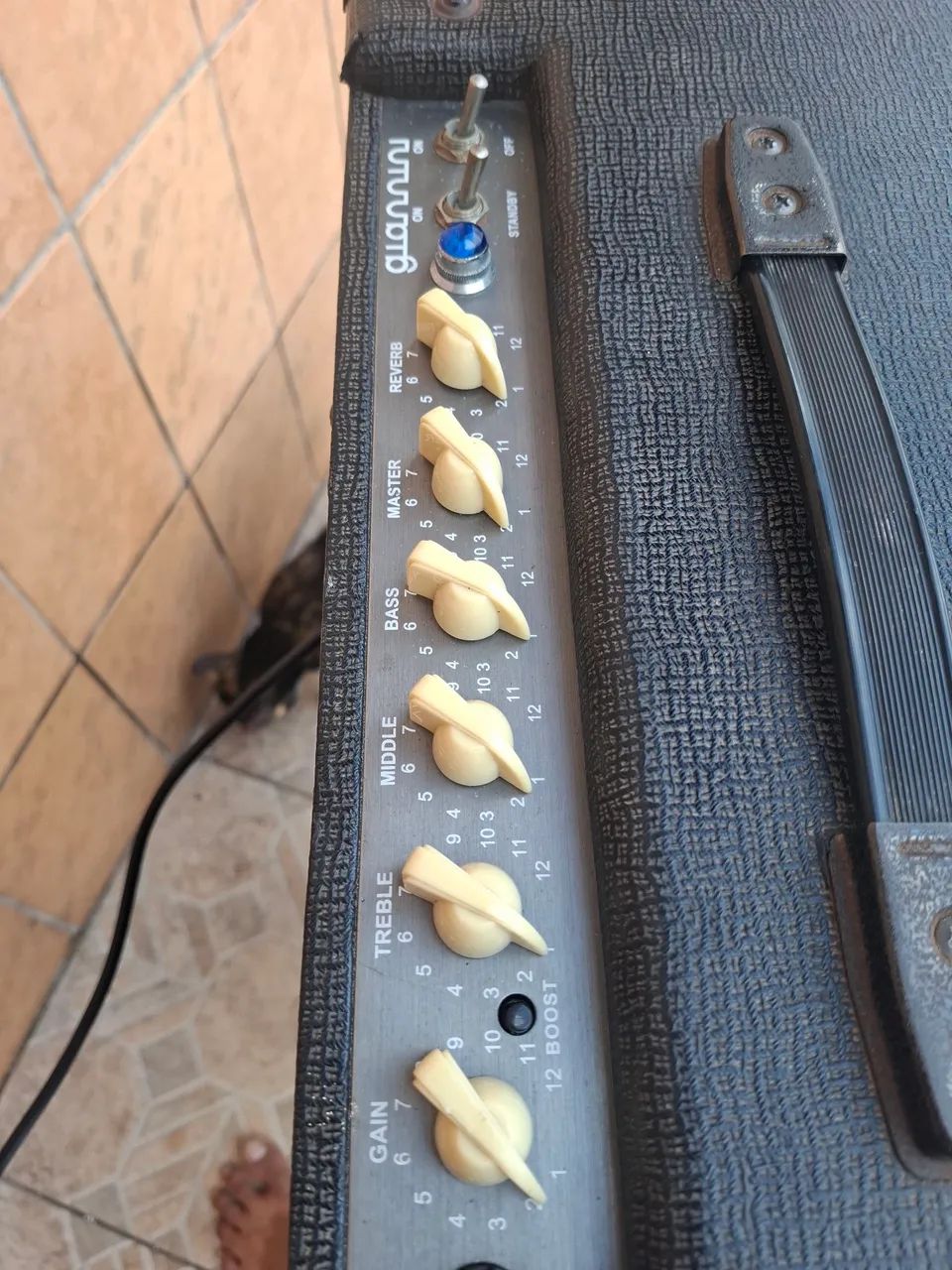 Amp 100%  valvulado  - Foto 3