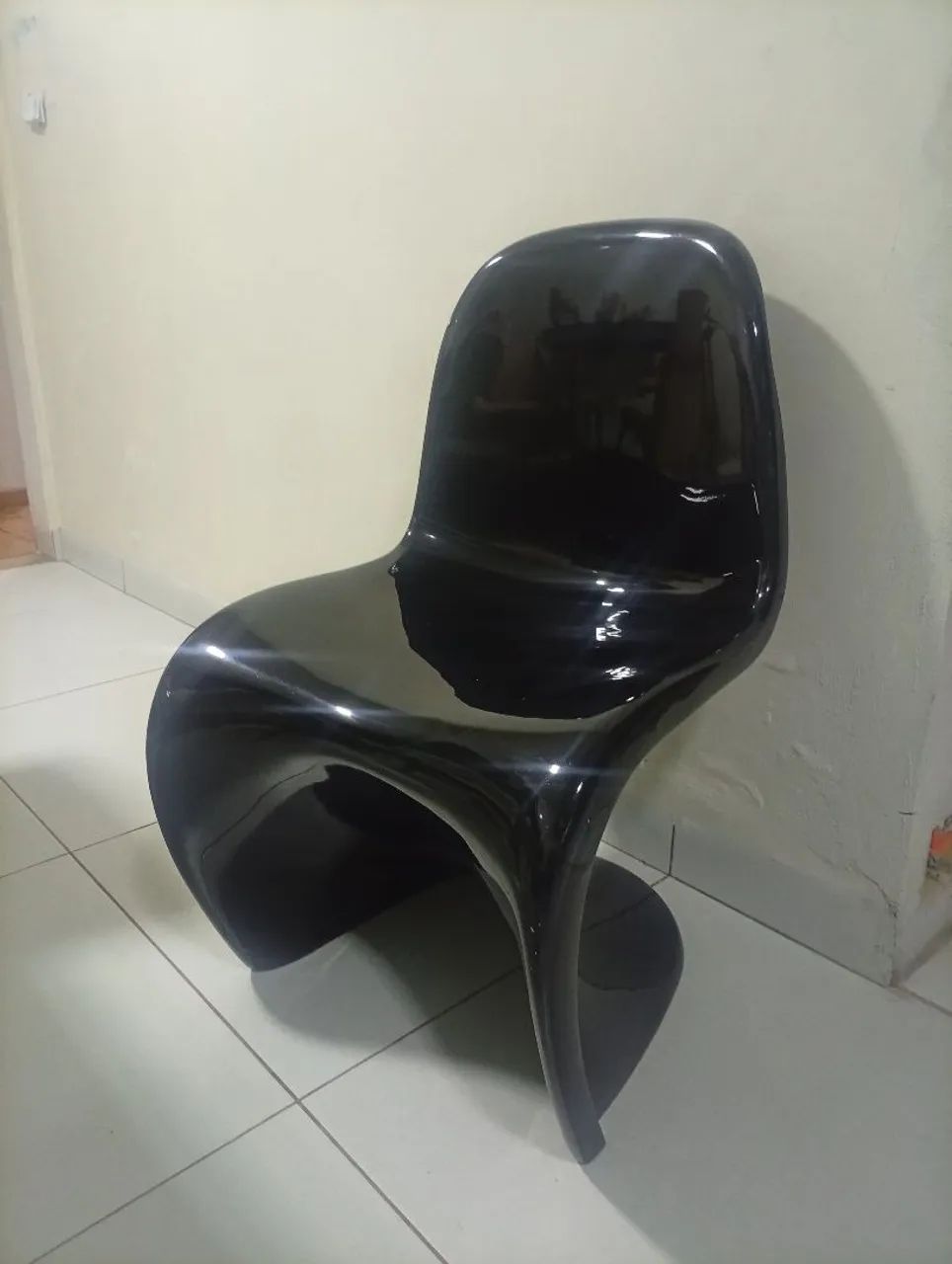 Cadeira Panton preta - Foto 3