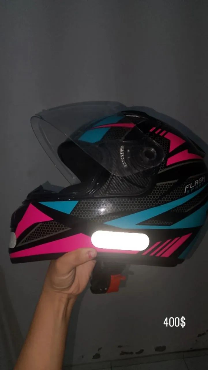Capacete