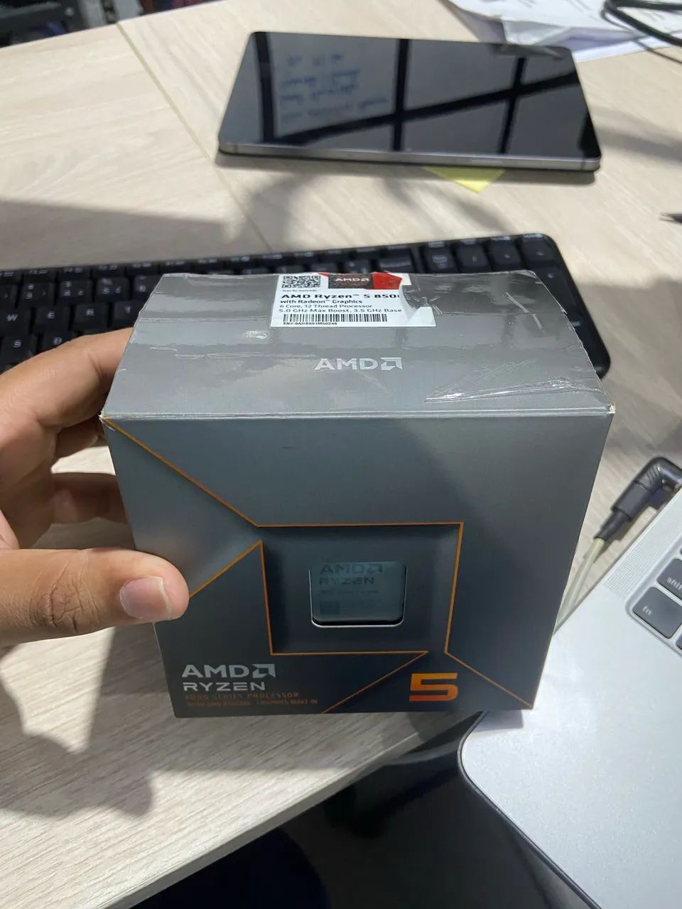 Ryzen 5 8500G - Foto 2