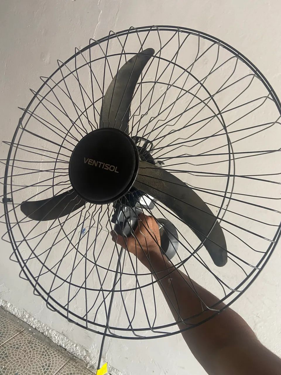 Ventilador de parede e ventilador de pescoço  - Foto 5