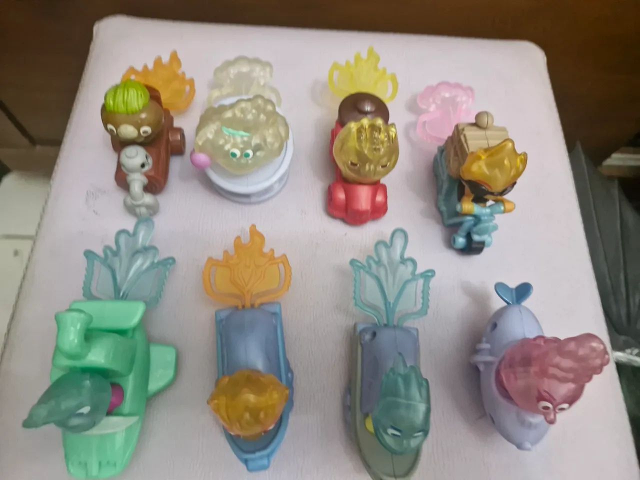 Miniaturas Colecionáveis Elementos Disney Pixar - completo  - Foto 4
