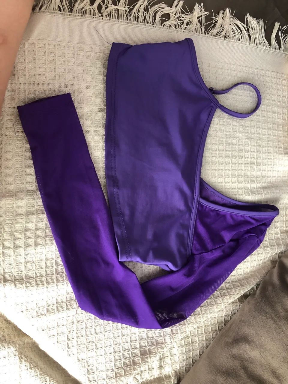 Cropped roxo