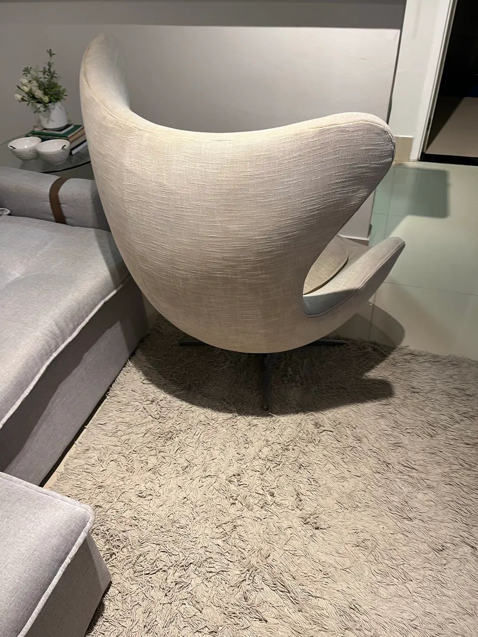 Poltrona EGG em ótimo estado  - Foto 3