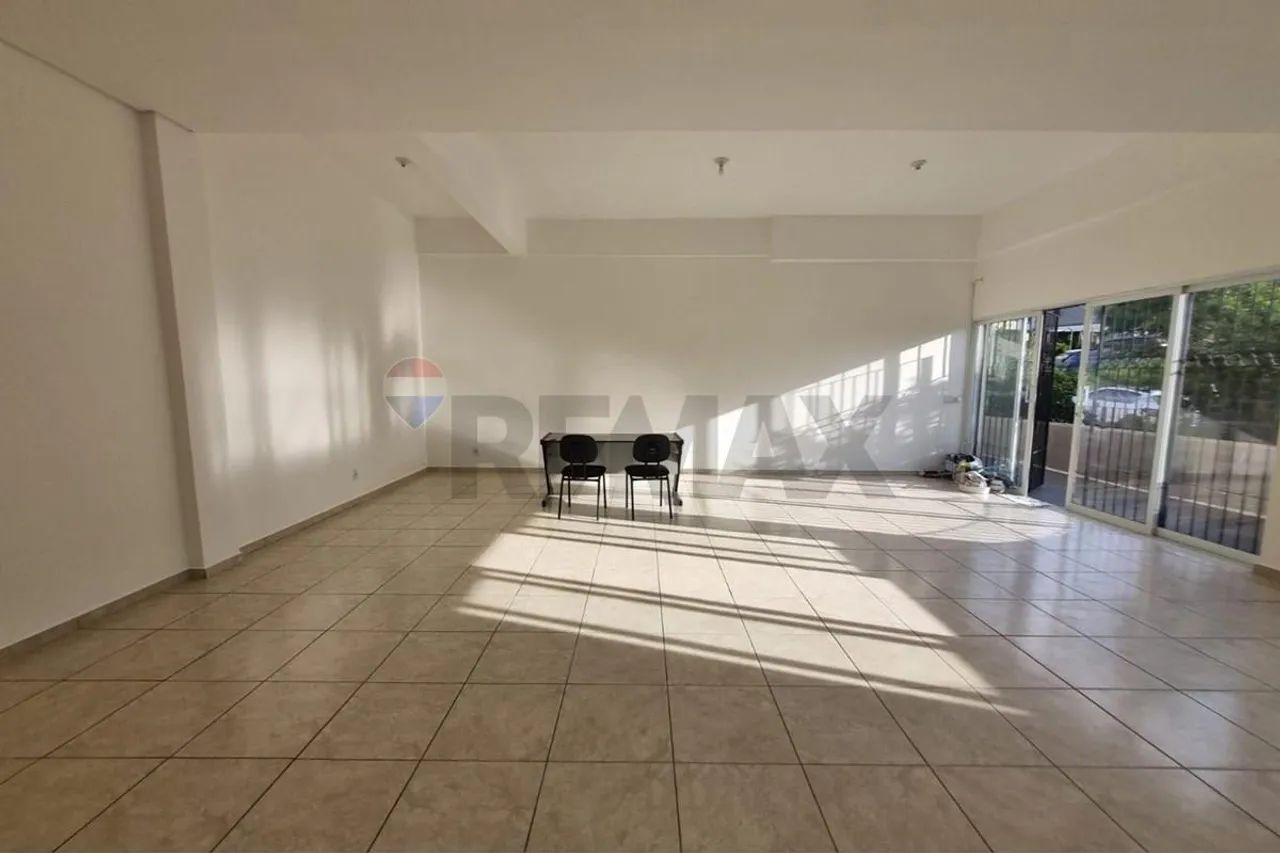 Loja | Salão para alugar com AC 90m² térreo, capela , vinhedo/SP