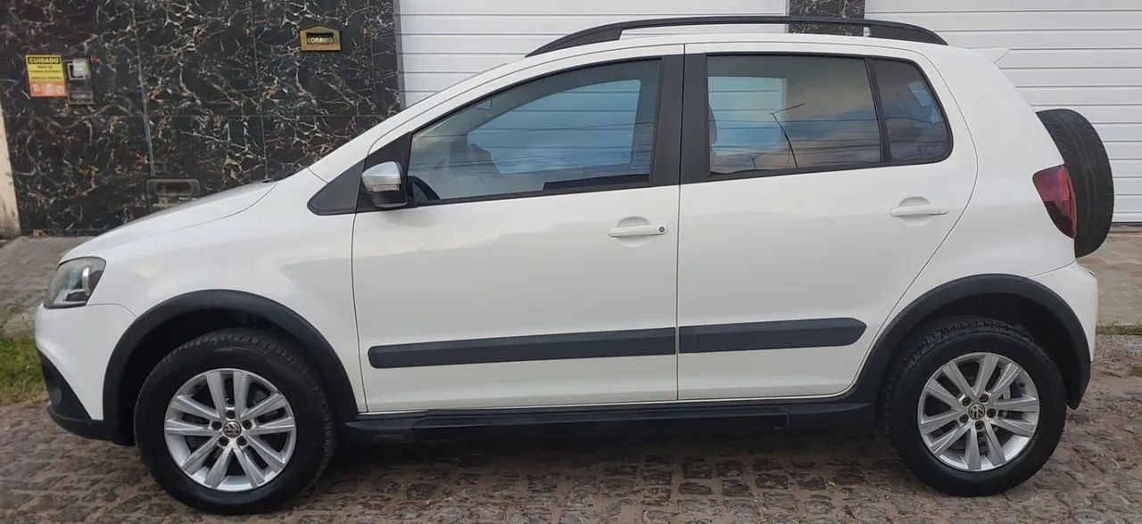 Volkswagen Crossfox I Motion 1.6 MI T. Flex 8V 5P 2014 - Foto 4