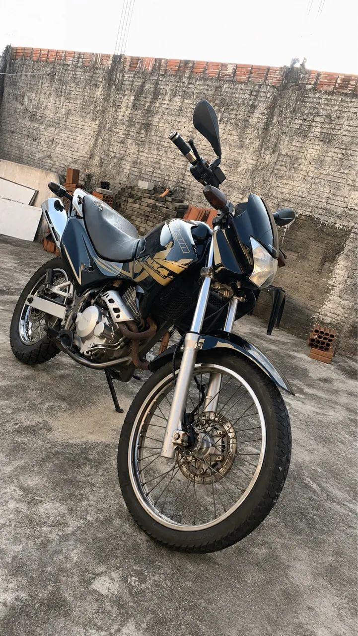 Moto Extra Falcon 400