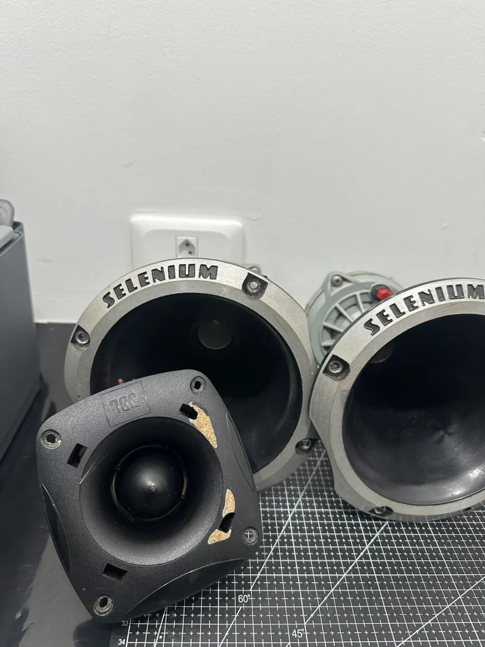 4 cornetas e 2 Tweeter - Foto 3