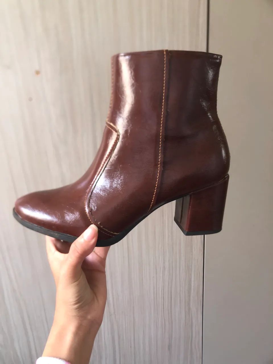 Bota marrom