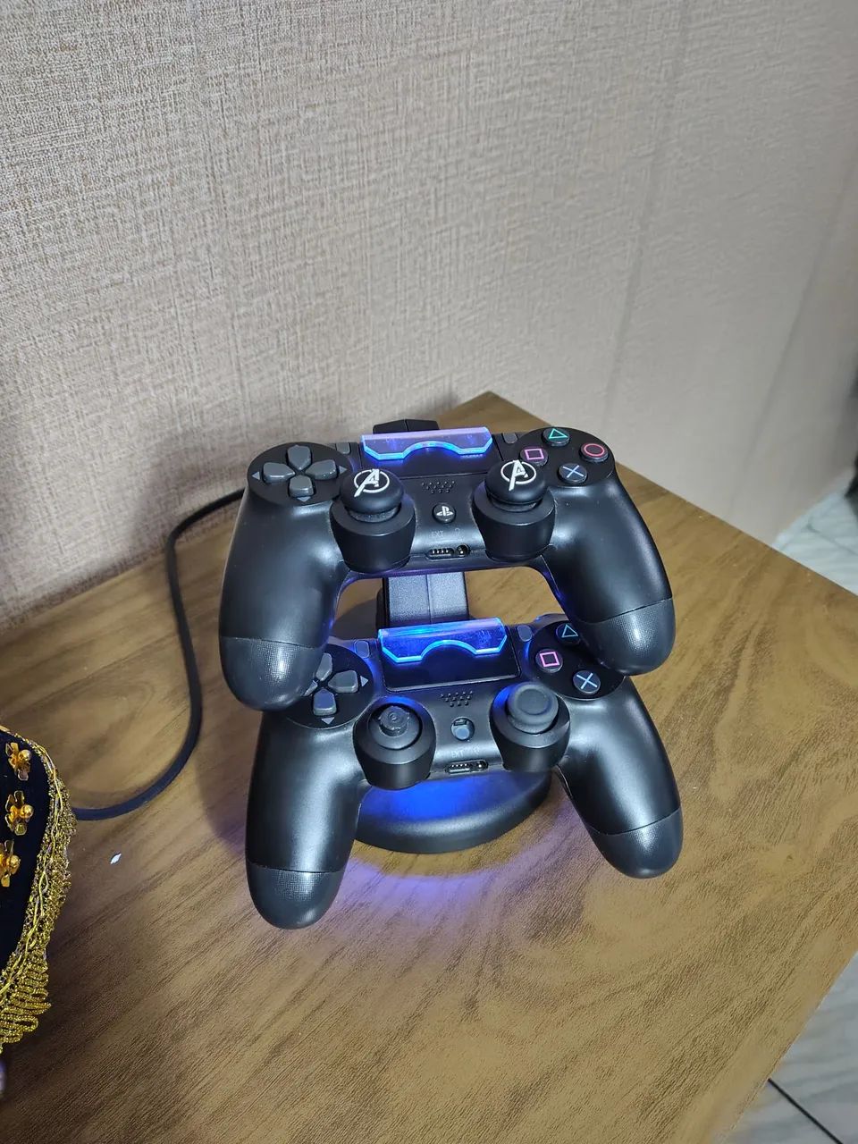 PS4 SLIM 1TB - Foto 5