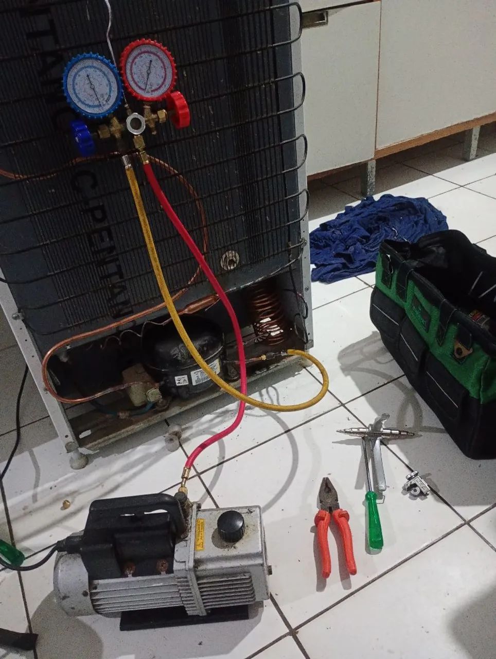 Vendo, CONS3RTO e compro geladeira e máquina de lavar 