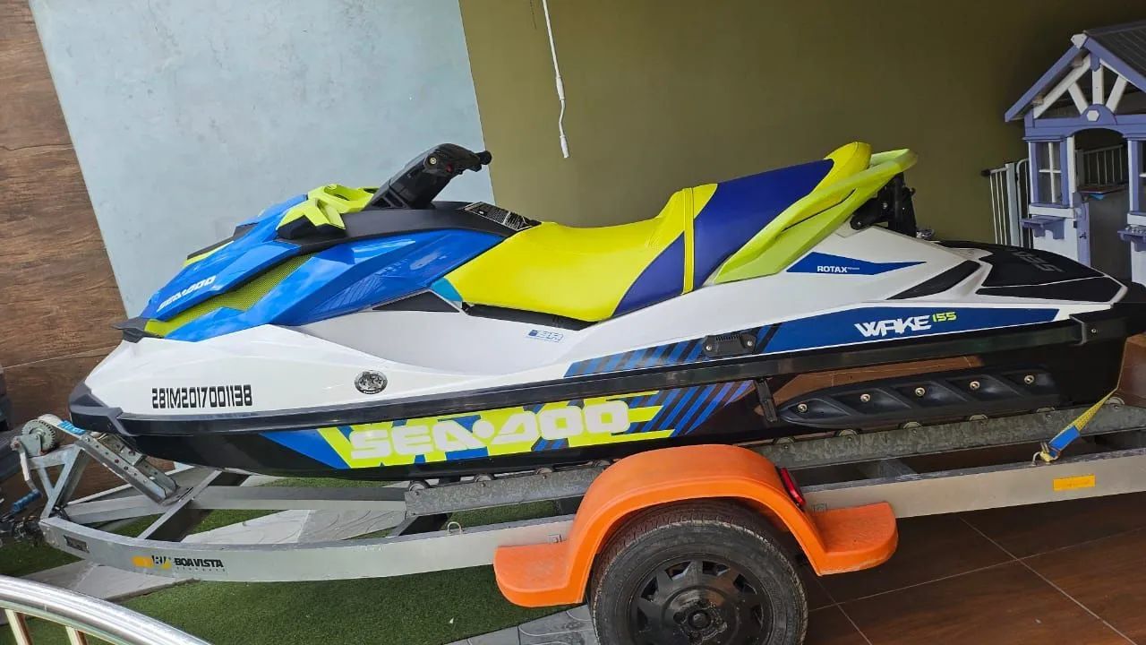 Jet Wake 155 2017 