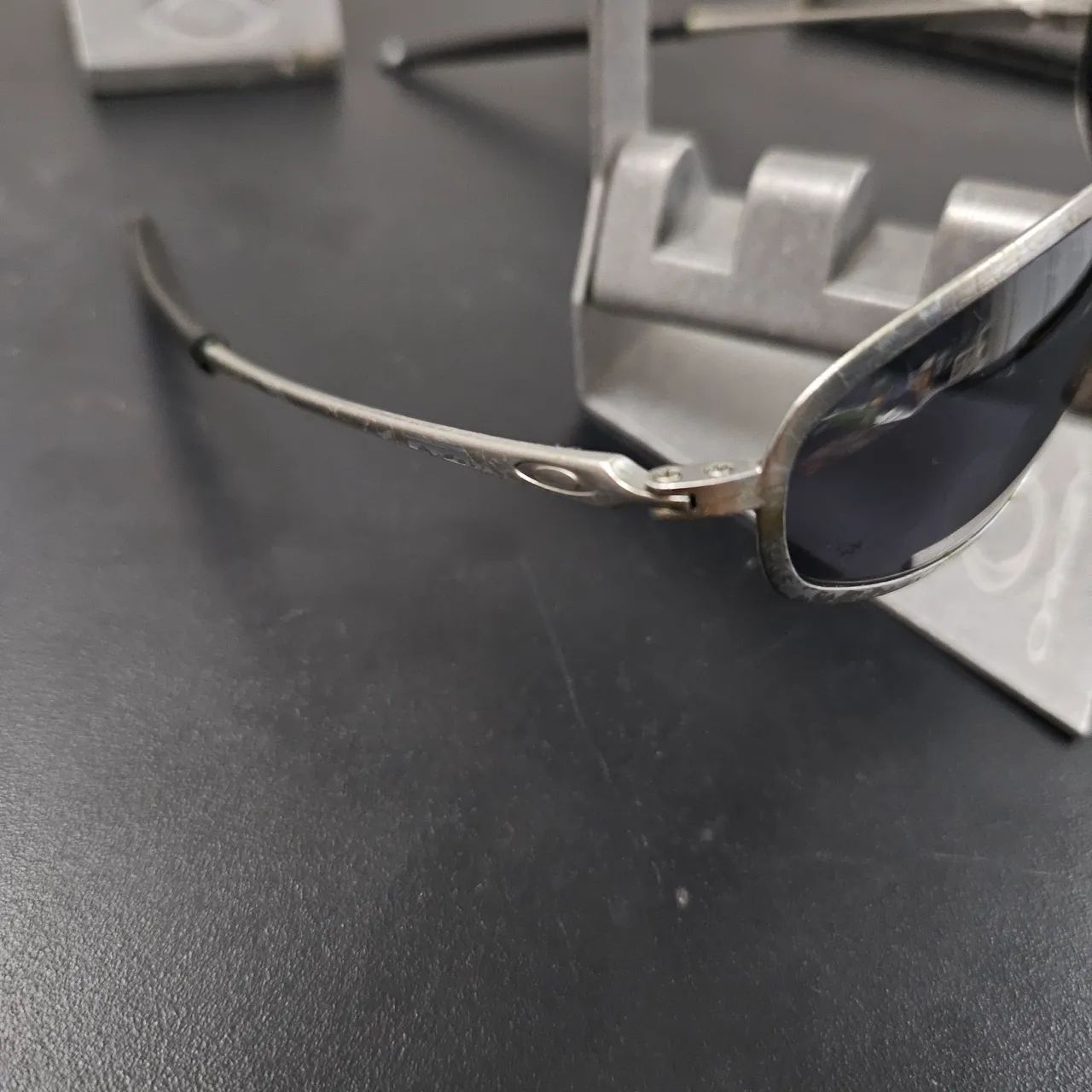 Oculos oakley a wire - Foto 2