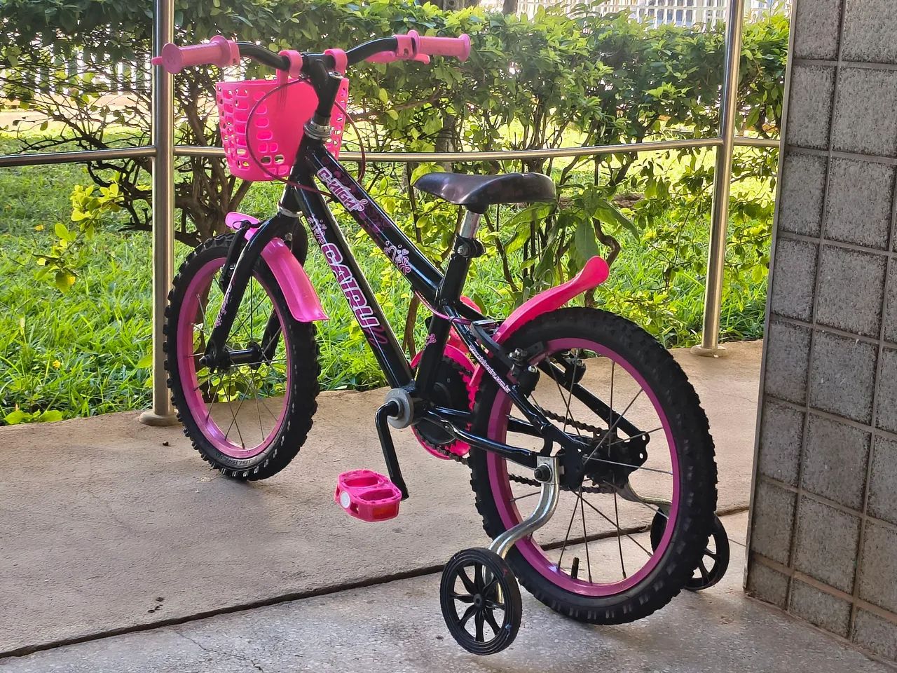 Vendo Bicicleta Infantil aro 16 -Impecavel - Foto 3
