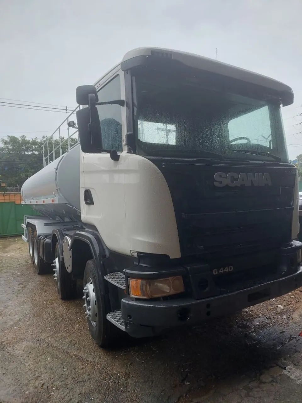 Vendo caminhão Scania G440