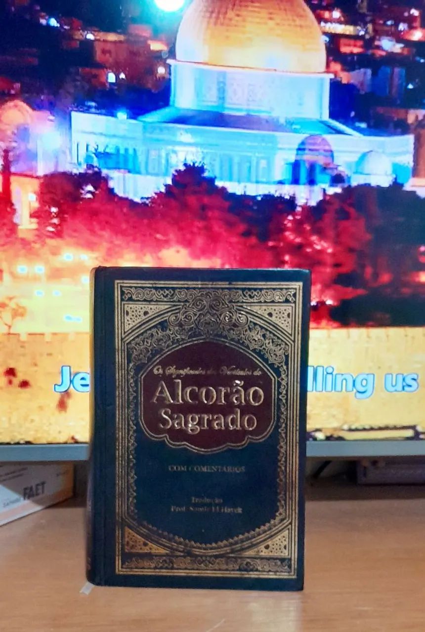 Alcorão - Tradução de Sentidos e comentários teol ógicos  - Foto 4
