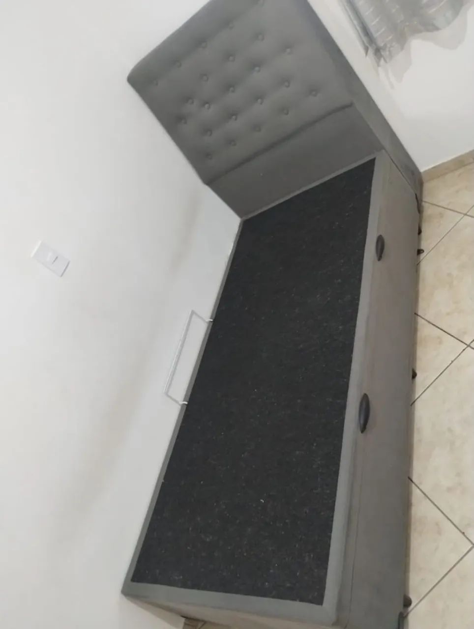 Vende-se, cama box baú de solteiro com cabeceira. - Foto 2