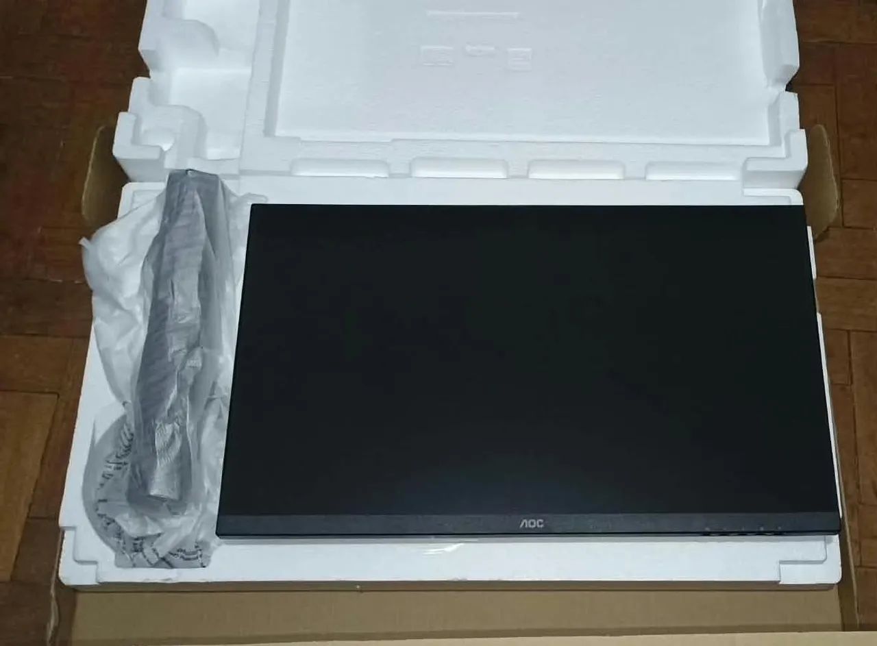 Monitor AOC 27" 180 hz - Foto 2