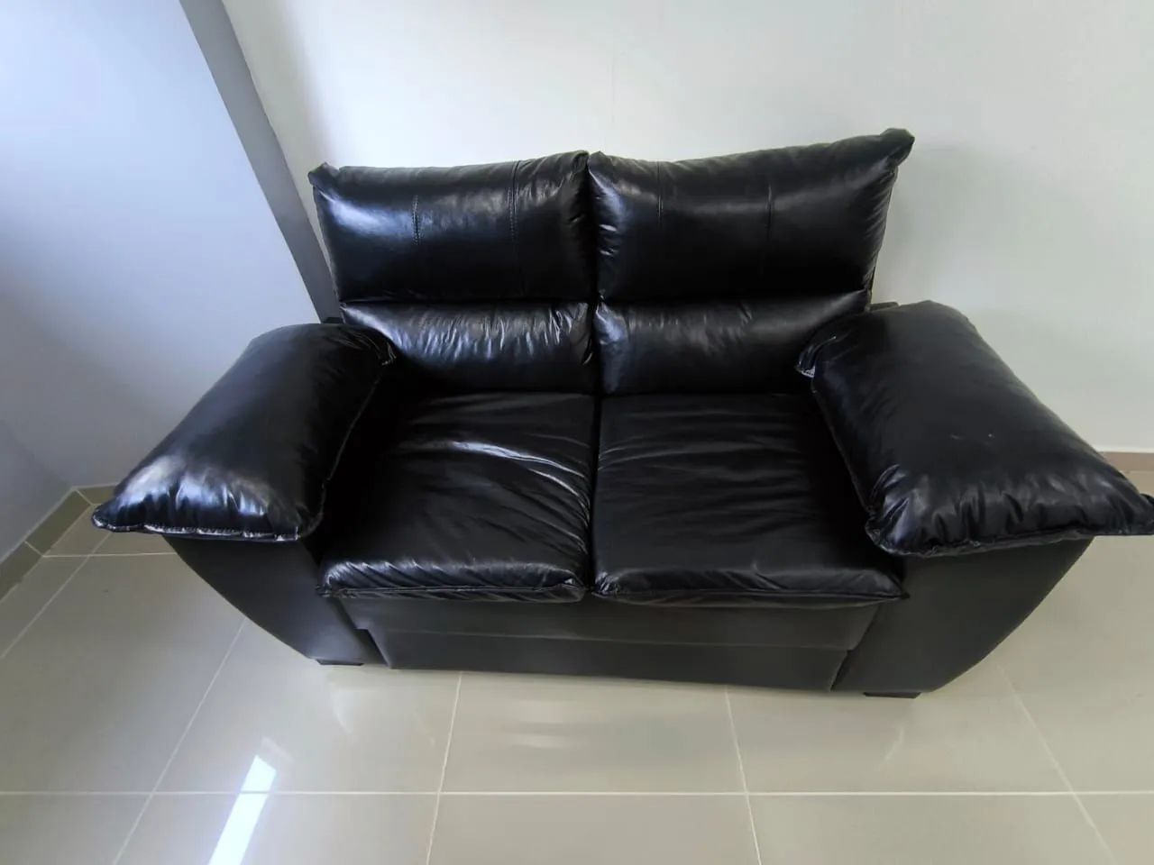 Sofa courino seminovo - Foto 3