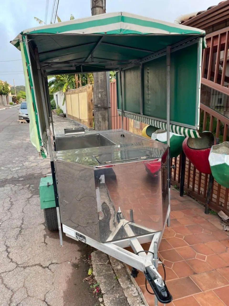 Carrinho profissional para lanches ? Ideal p/ renda extra ou negócio próprio - Foto 3