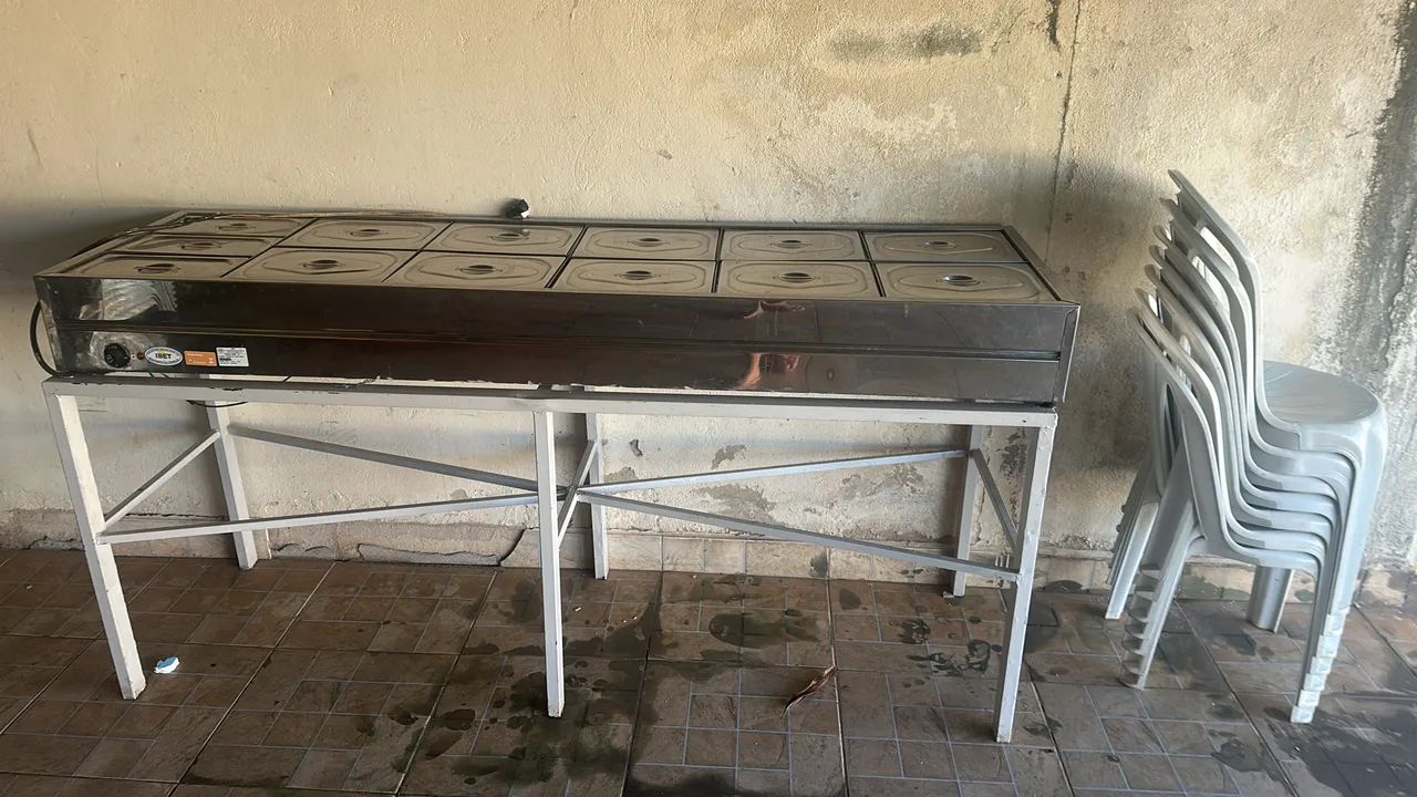 Self Service com 12 Cubas quentes 