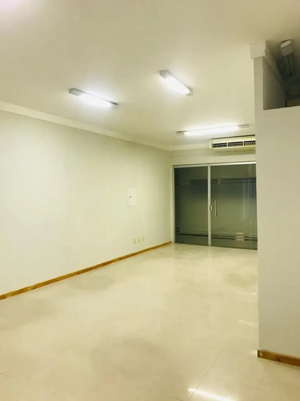 KRS - SALA COMERCIAL DISPONÍVEL para LOCAÇÃO - Foto 4