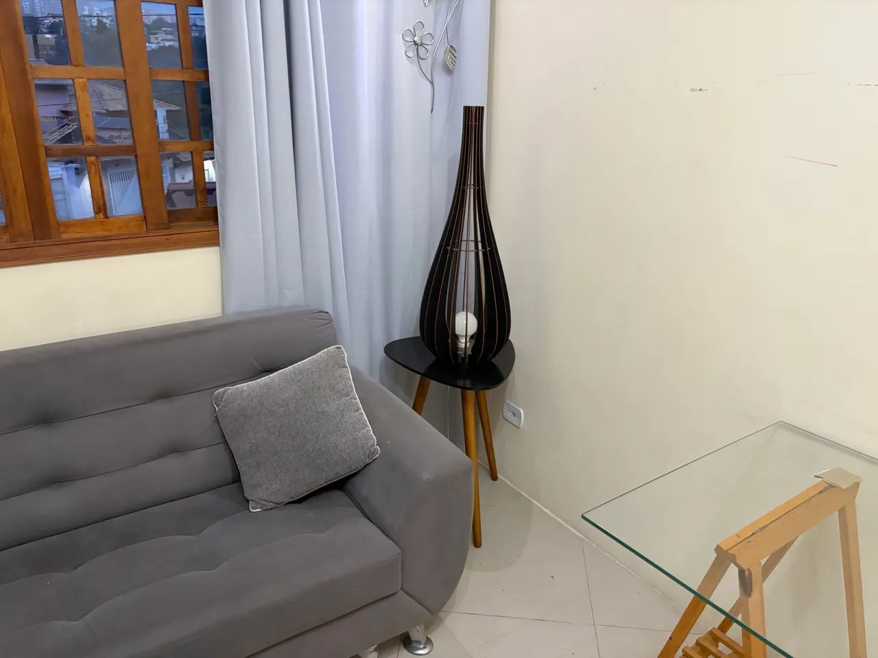 Sofá duas unidades 5 lugares cinza  - Foto 2