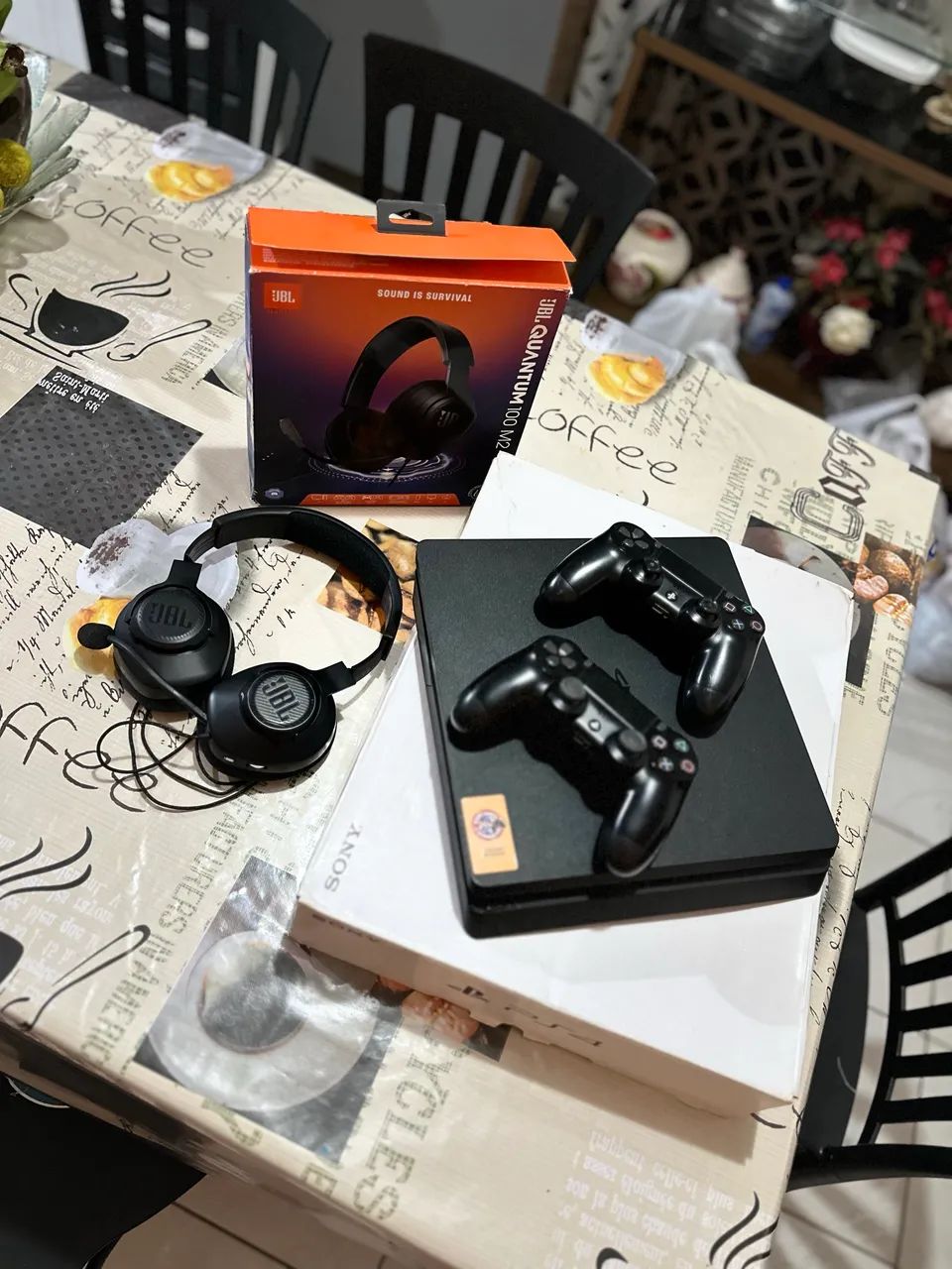 PS4 + FONE JBL ORIGINAL  - Foto 2
