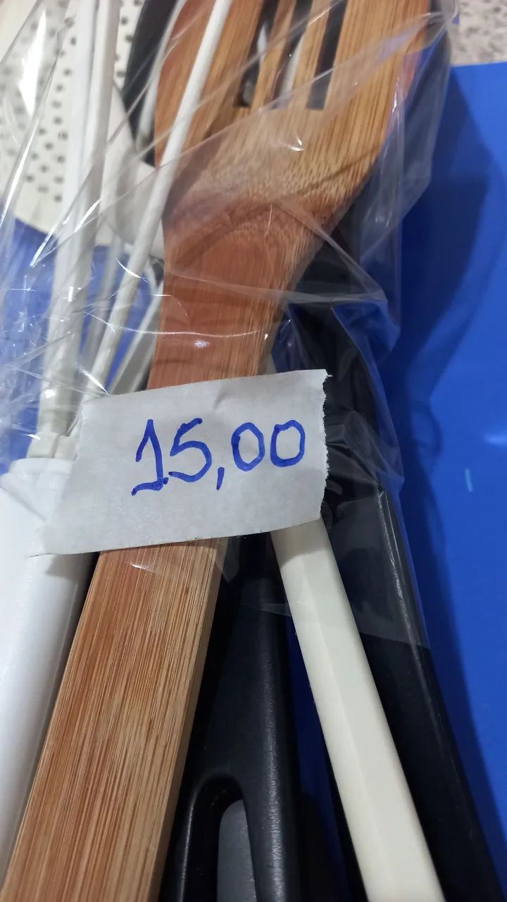 UTENSÍLIOS DE COZINHA VARIADOS BEM CONSERVADOS  - Foto 4
