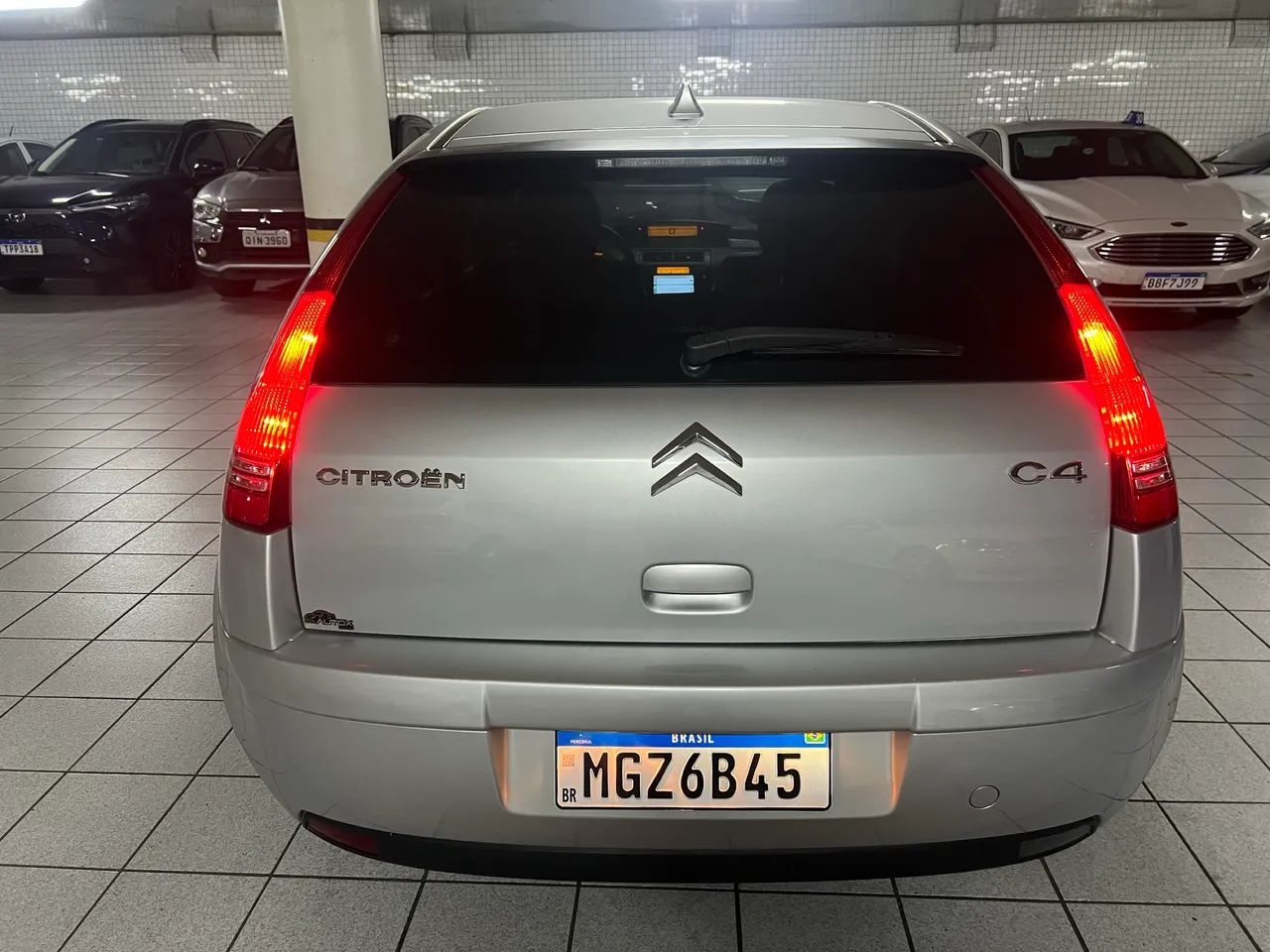 Citroen C4 GLX 1.6 Flex 16V 5P Mec. 2010 - Foto 4