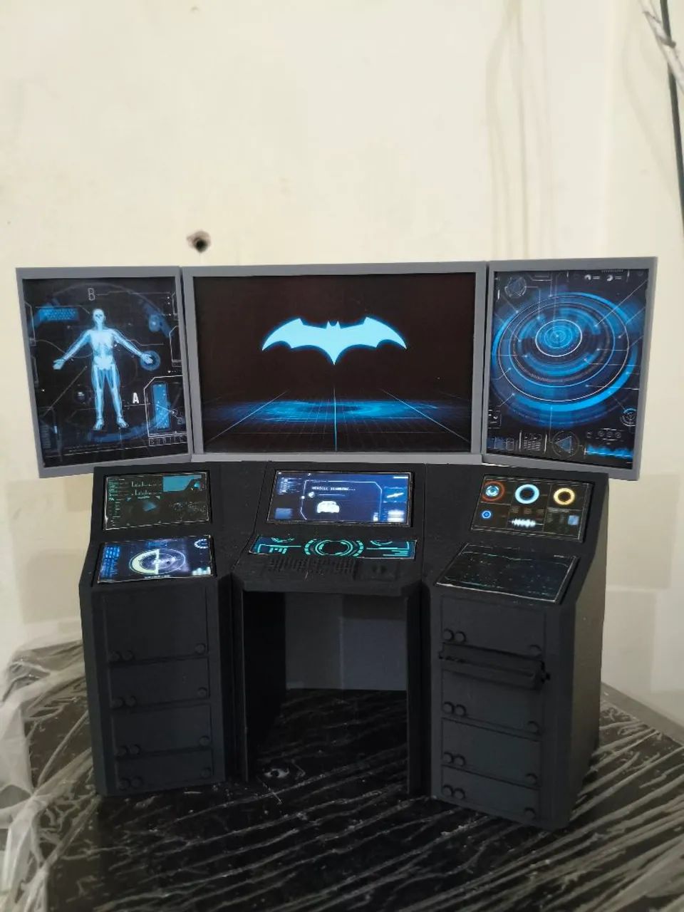 BATCOMPUTADOR ESCALA 1/12 - Foto 3