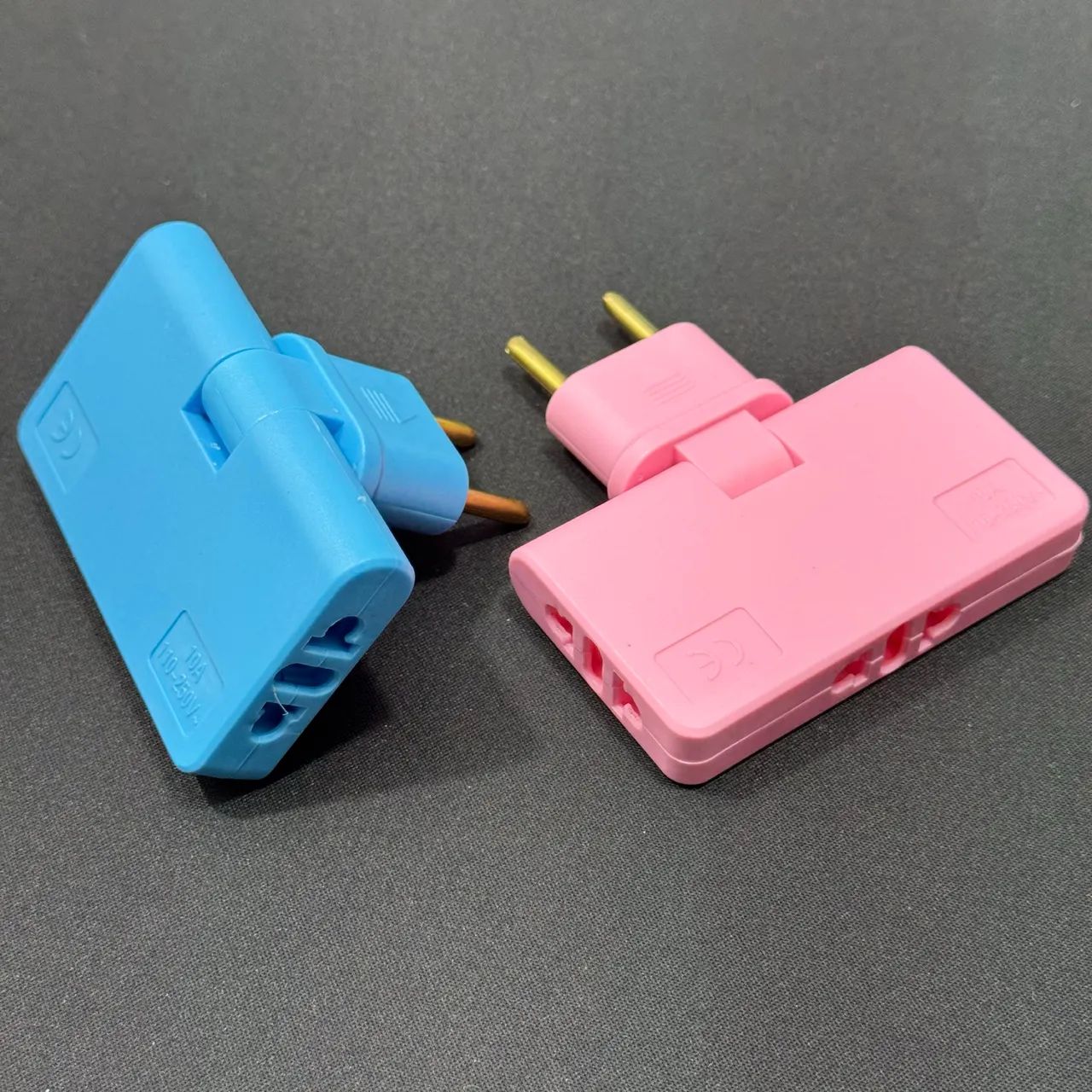 Adaptador benjamim 3 tomadas 180°
