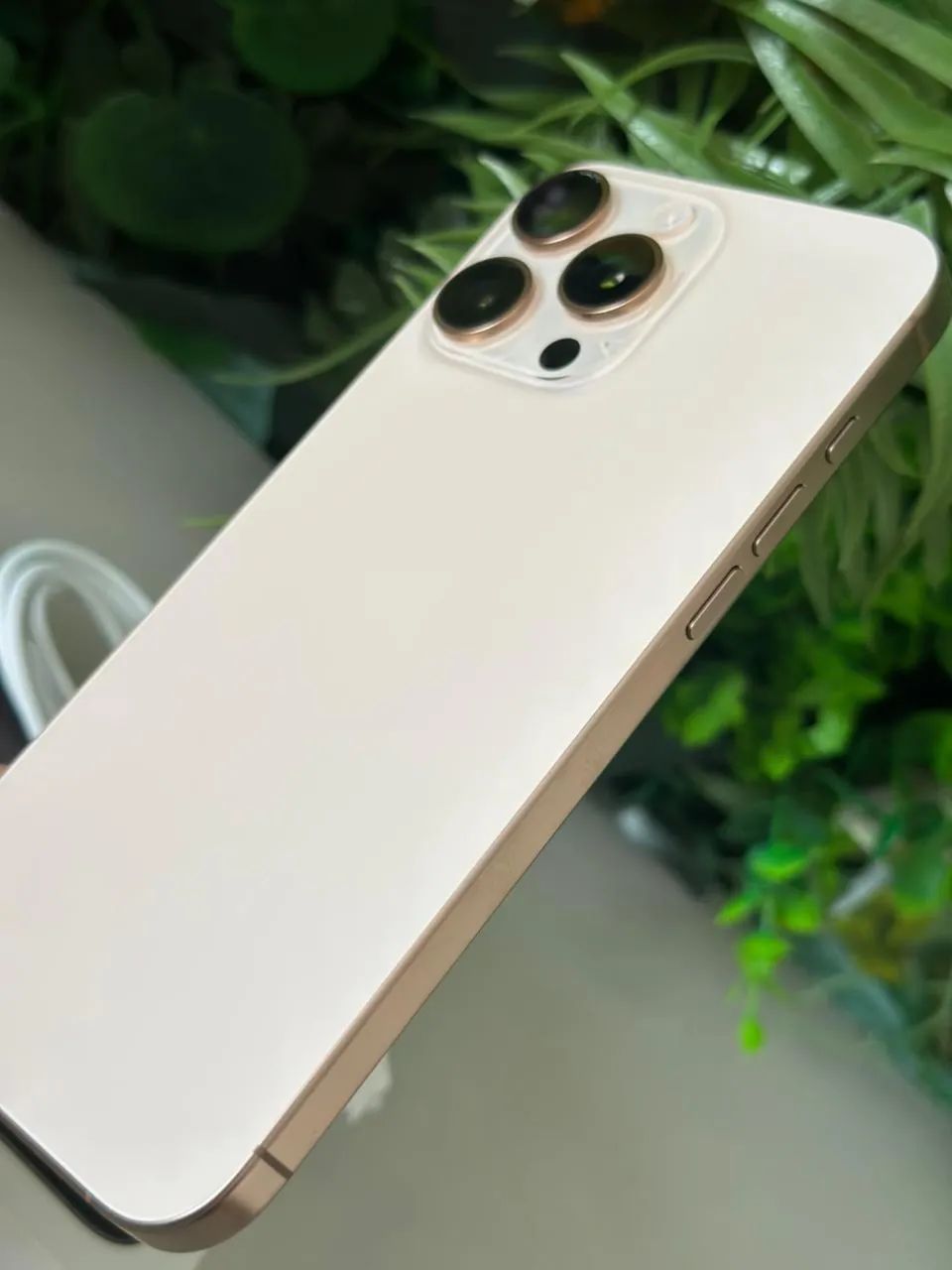IPHONE 16 PRO MAX 256GB GOLD - Foto 2