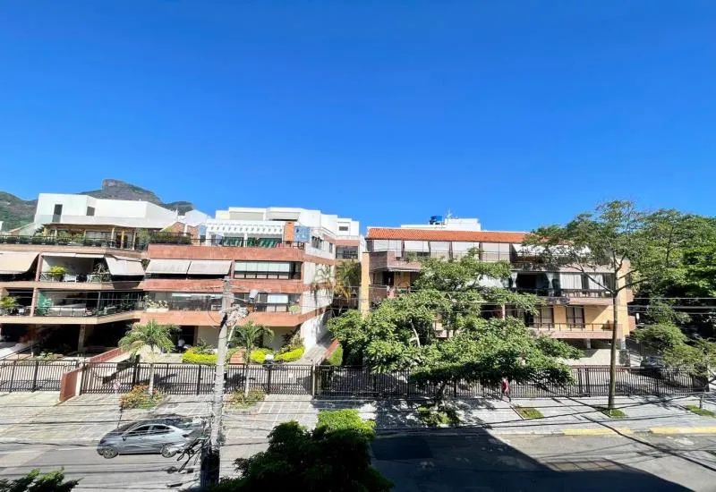 Apt no Jardim Oceânico, Ivan Raposo c/ Alda Garrido. 3 Qtos Suíte, 155m², 3 Vagas, 2.o and
