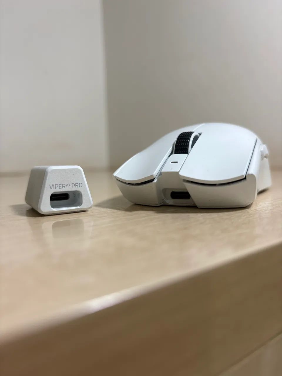 Mouse Razer Viper V3 Pro Wireless Branco - Com caixa e receptor  - Foto 4