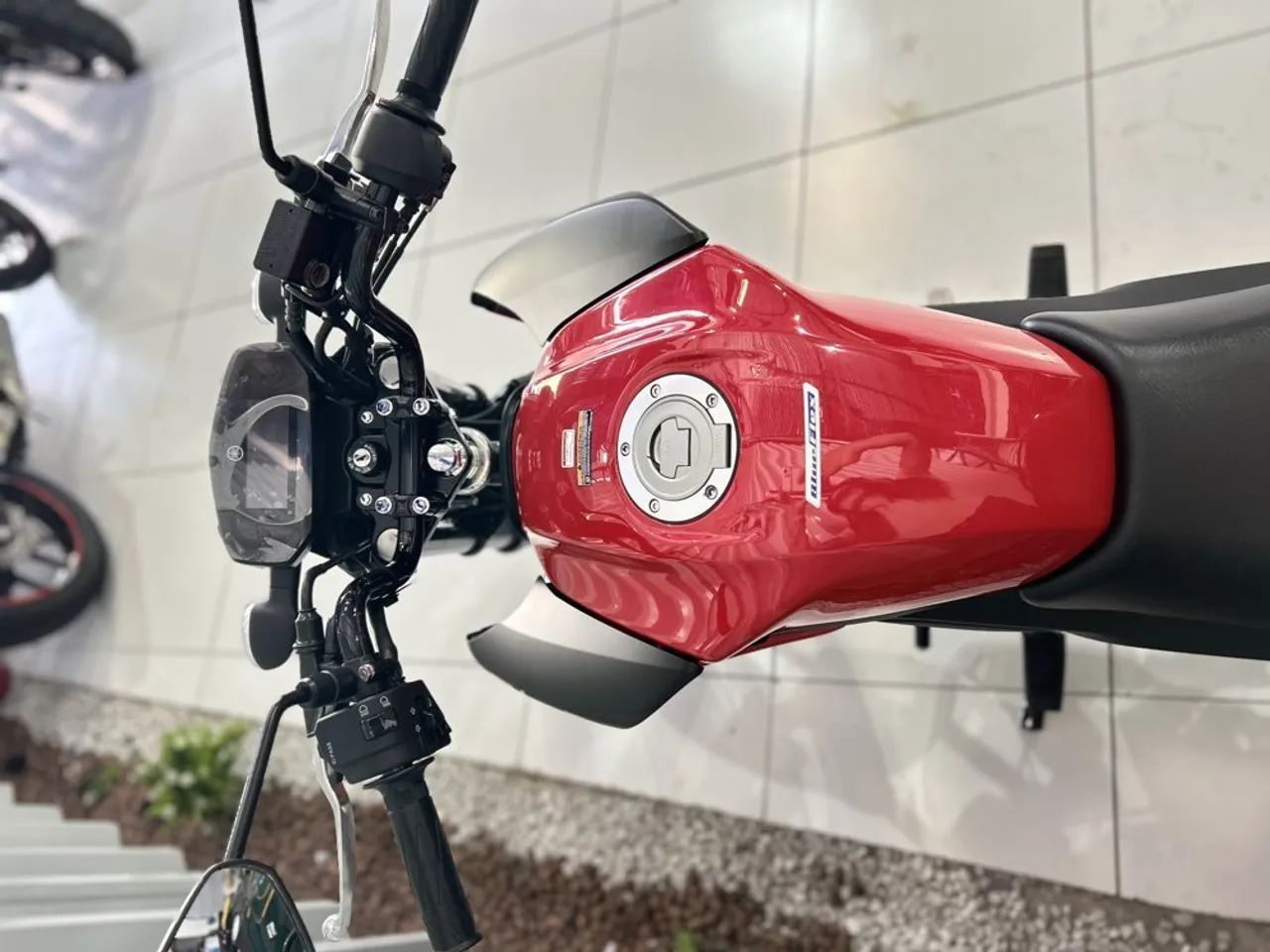 YAMAHA FACTOR 150 2026 - Foto 3