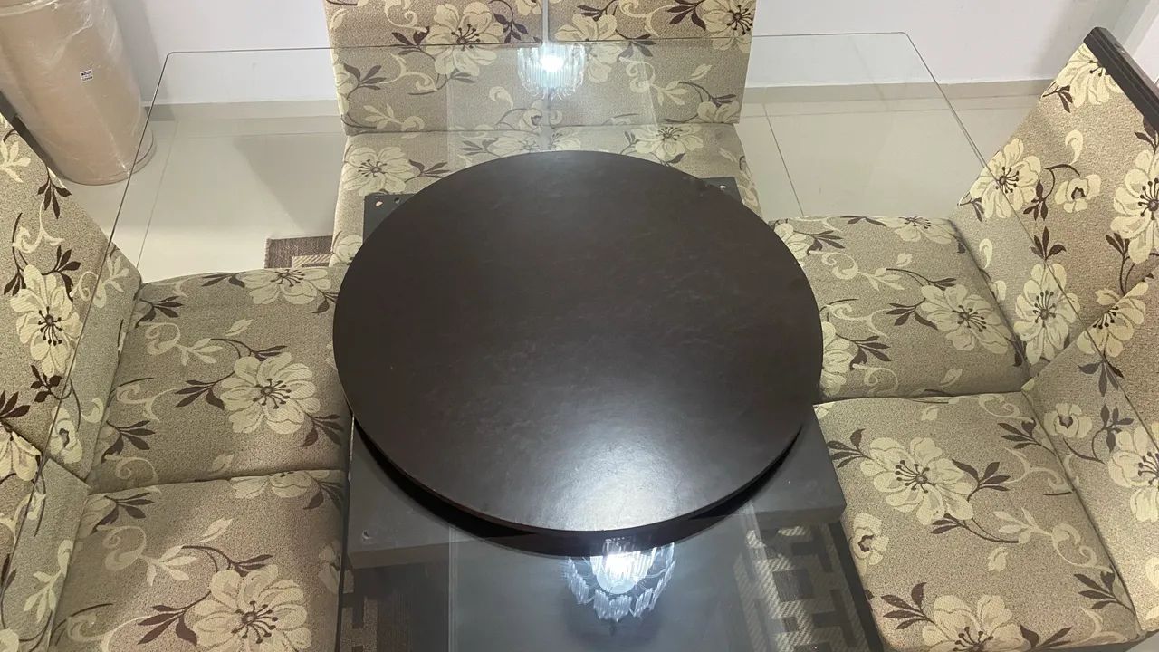Mesa de vidro com 8 cadeiras - Foto 2