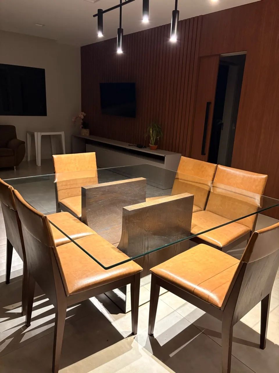 Vendo Mesa com cadeiras