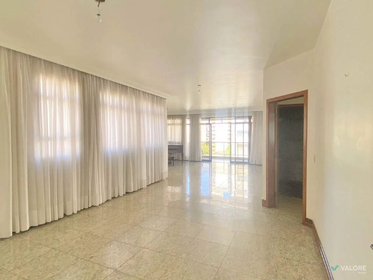 Apartamento 4 quatos 4 vagas Serra - Foto 2
