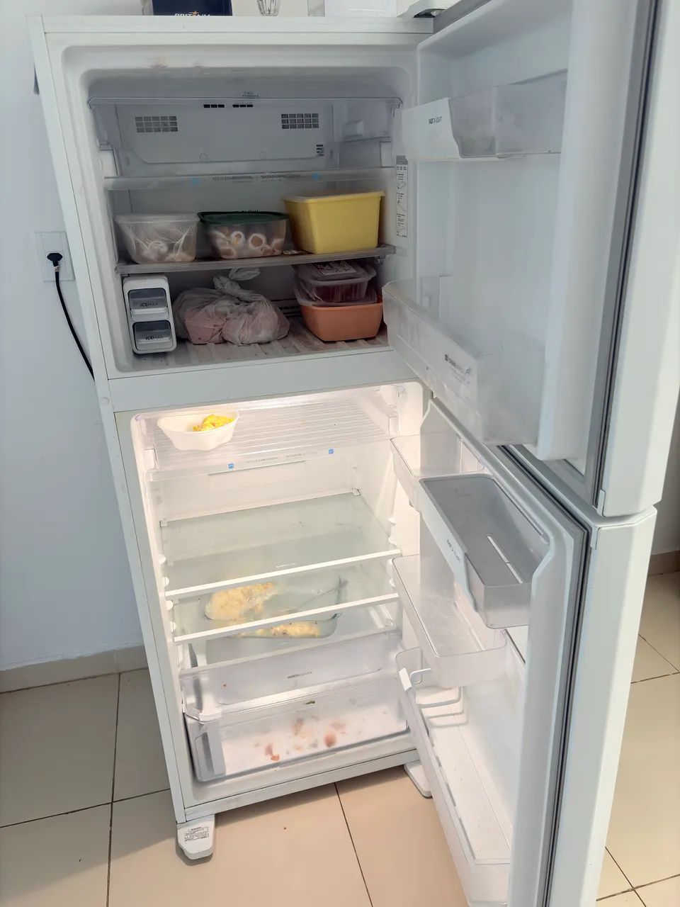 Vende-se Geladeira Eletrolux - Foto 4
