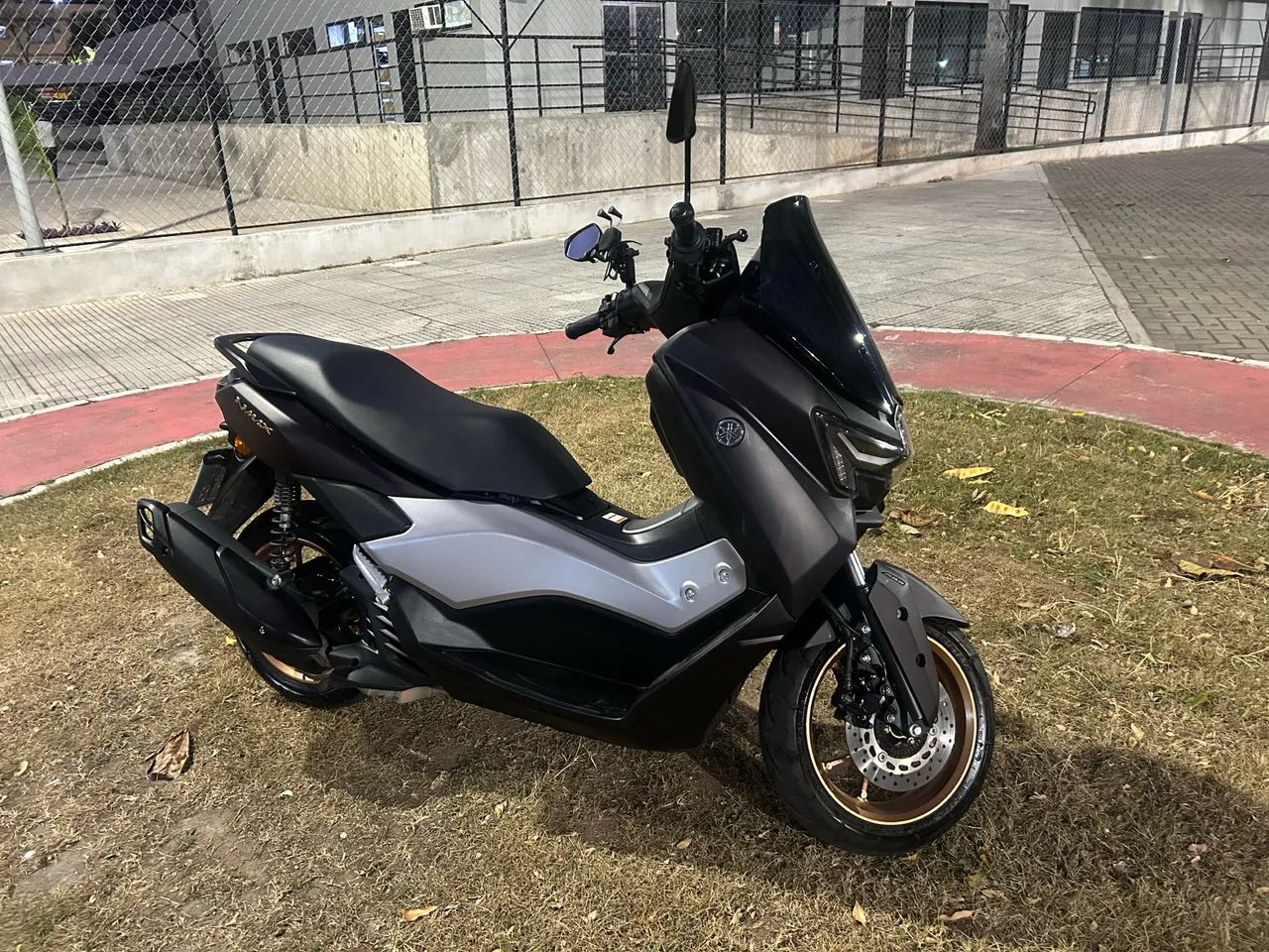 Nmax  - Foto 5