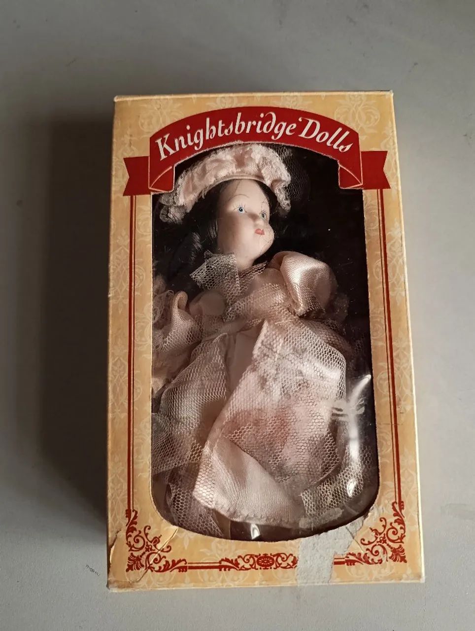 2 bonecas porcelana Colecionáveis Knightbridge 15 cm