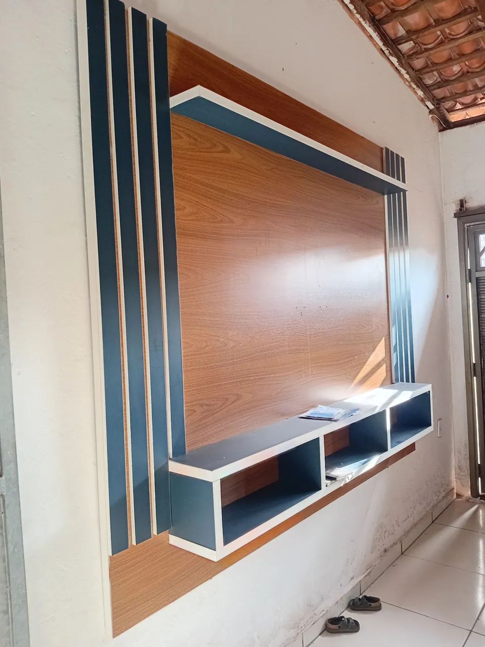 Vendo esse painel bem grande de MDF pega TV de até 75 polegadas.. - Foto 4