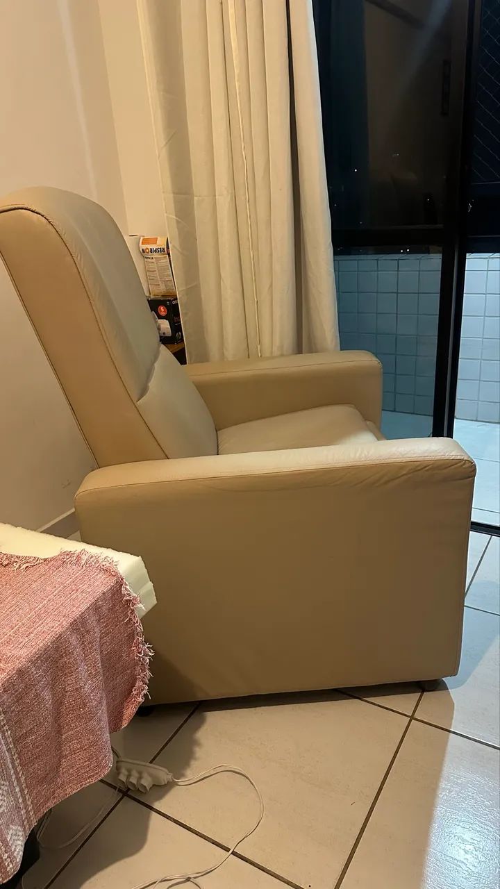 Poltrona inclinável   